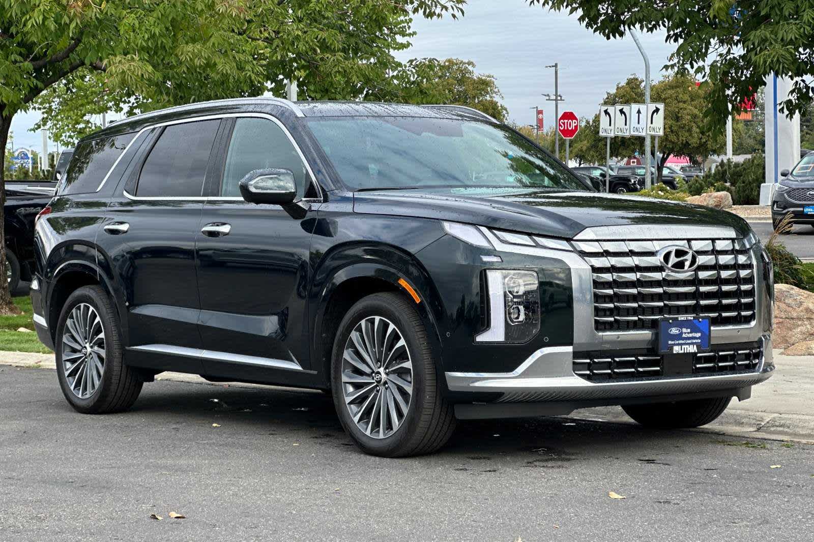 used 2024 Hyundai Palisade car, priced at $48,995