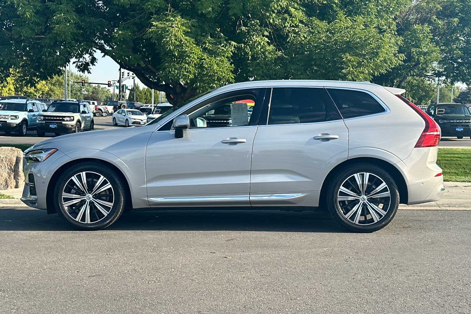 used 2022 Volvo XC60 car, priced at $39,995