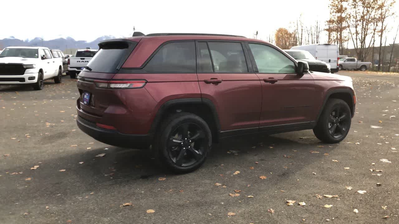 new 2025 Jeep Grand Cherokee car, priced at $51,730