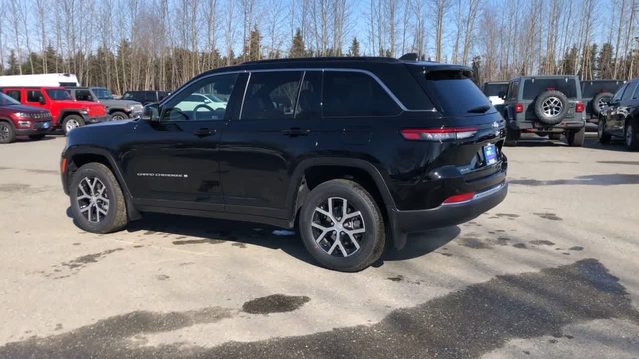 new 2024 Jeep Grand Cherokee car, priced at $50,630