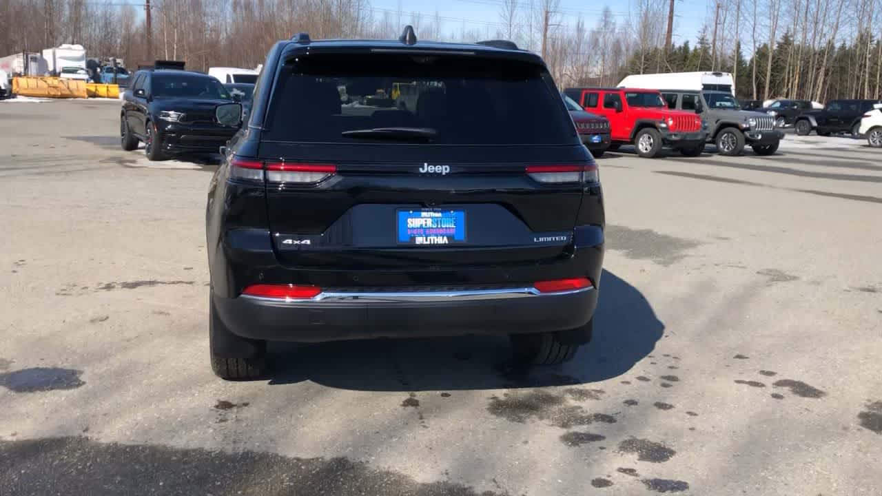 new 2024 Jeep Grand Cherokee car, priced at $50,630