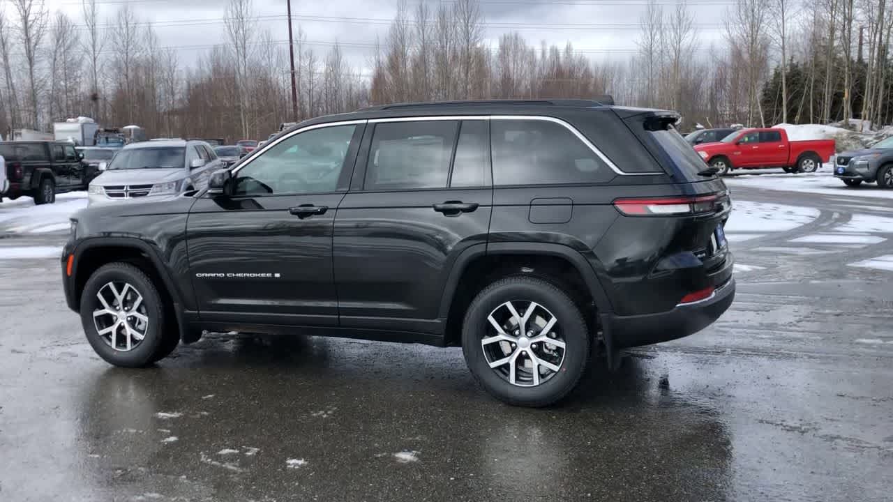 new 2024 Jeep Grand Cherokee car, priced at $50,630