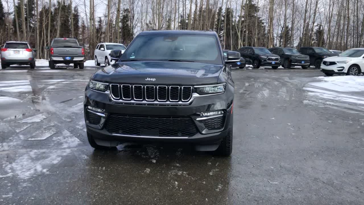 new 2024 Jeep Grand Cherokee car, priced at $50,630