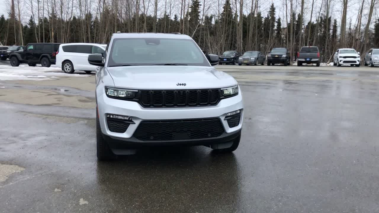 new 2024 Jeep Grand Cherokee car, priced at $52,855