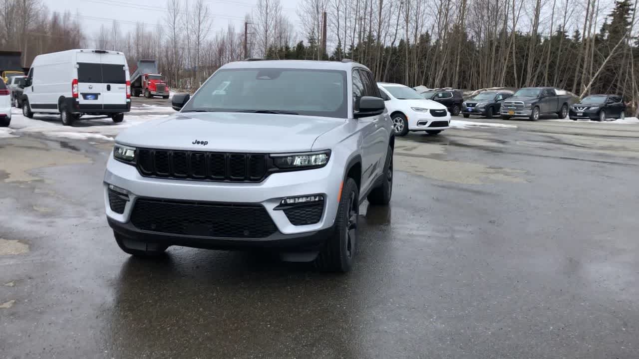 new 2024 Jeep Grand Cherokee car, priced at $52,855