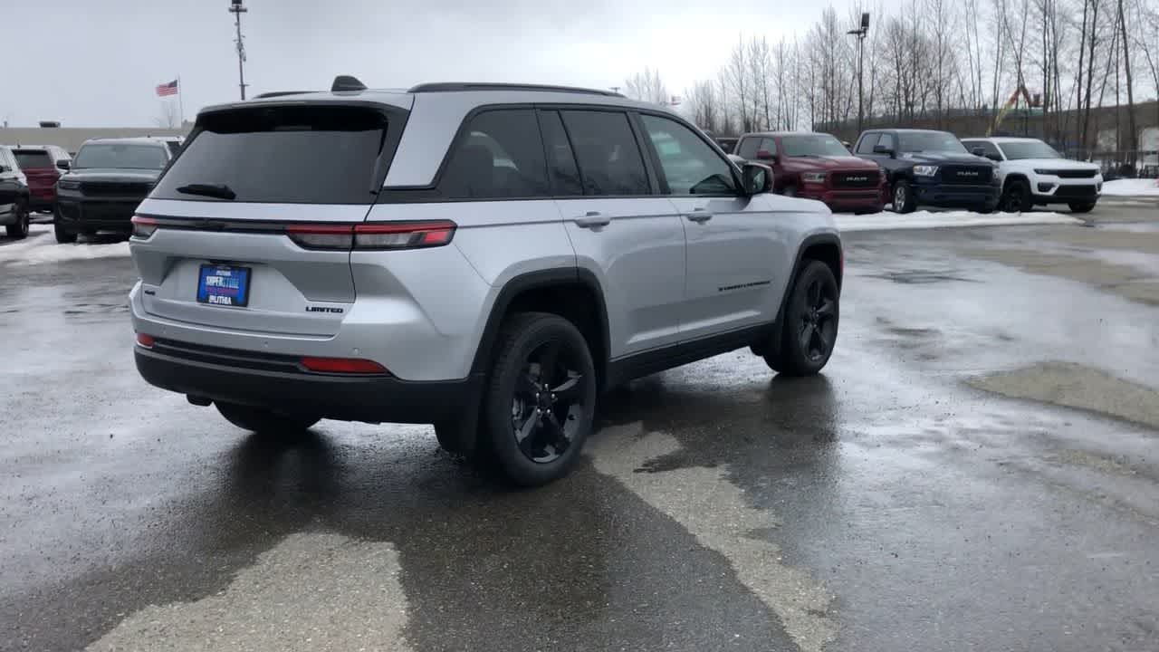 new 2024 Jeep Grand Cherokee car, priced at $52,855