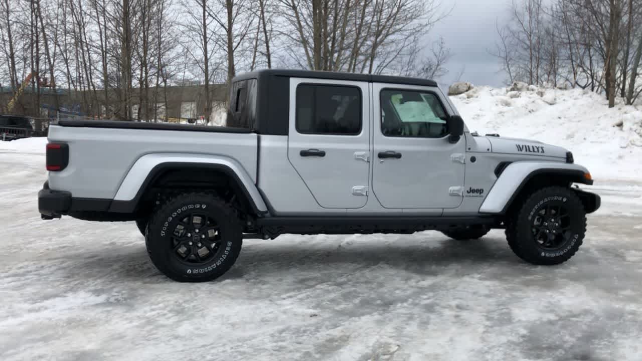 new 2024 Jeep Gladiator car, priced at $57,445