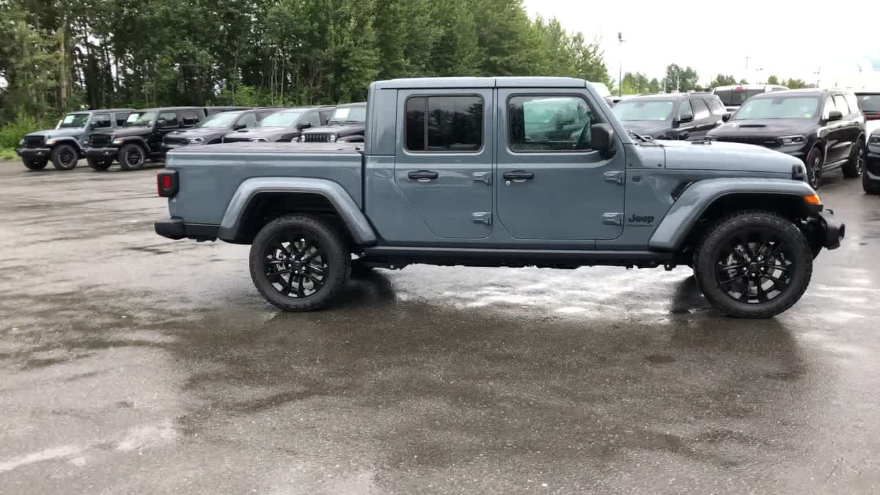 new 2024 Jeep Gladiator car, priced at $42,968