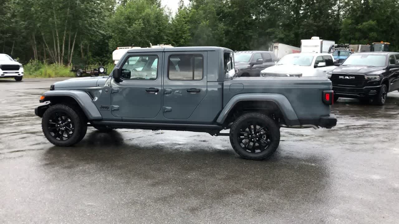 new 2024 Jeep Gladiator car, priced at $42,968