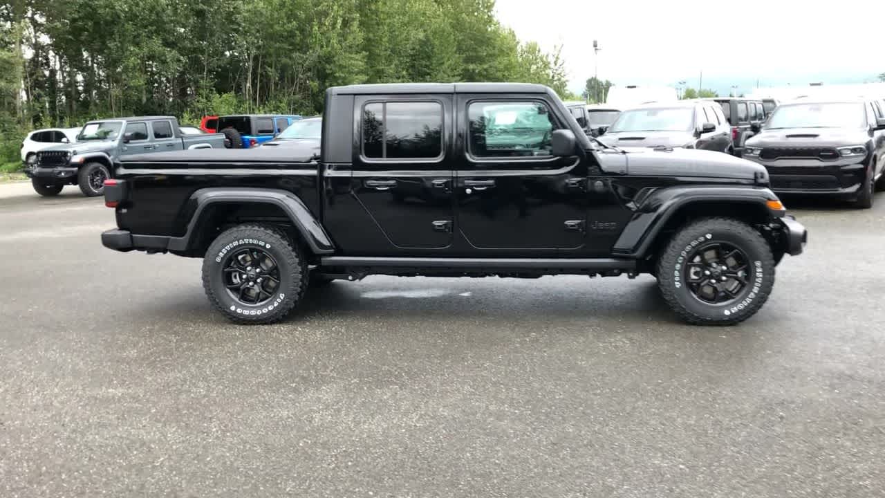 new 2024 Jeep Gladiator car, priced at $48,909