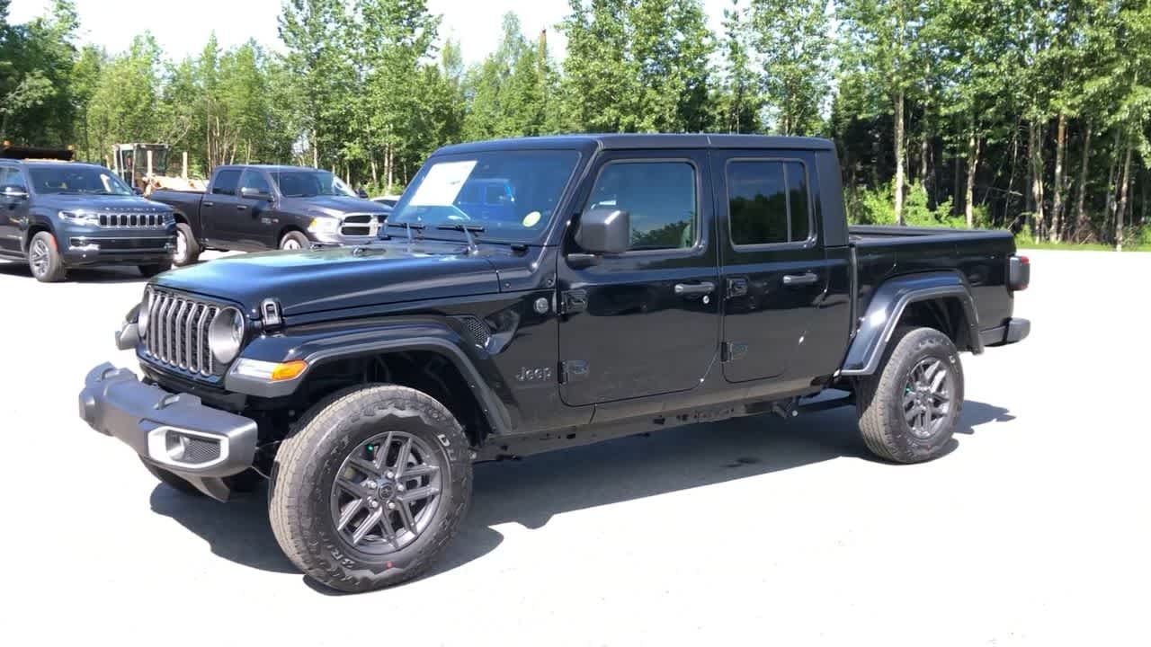 new 2024 Jeep Gladiator car, priced at $47,261