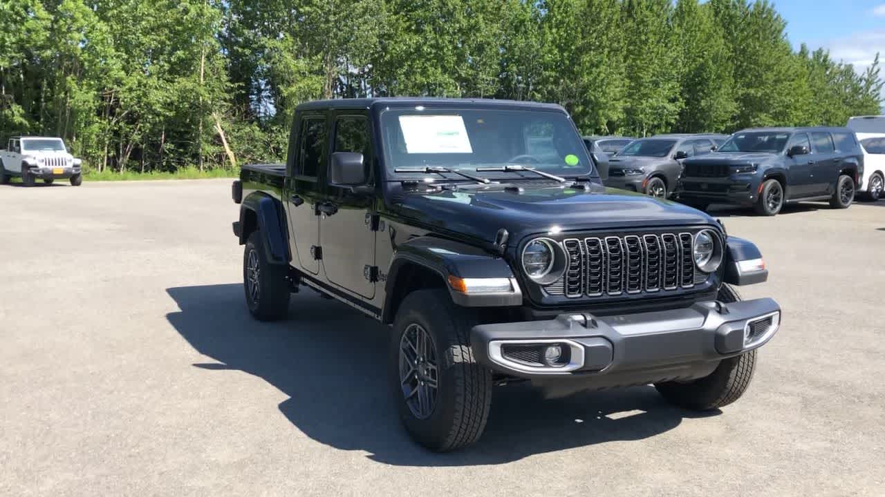 new 2024 Jeep Gladiator car, priced at $47,261