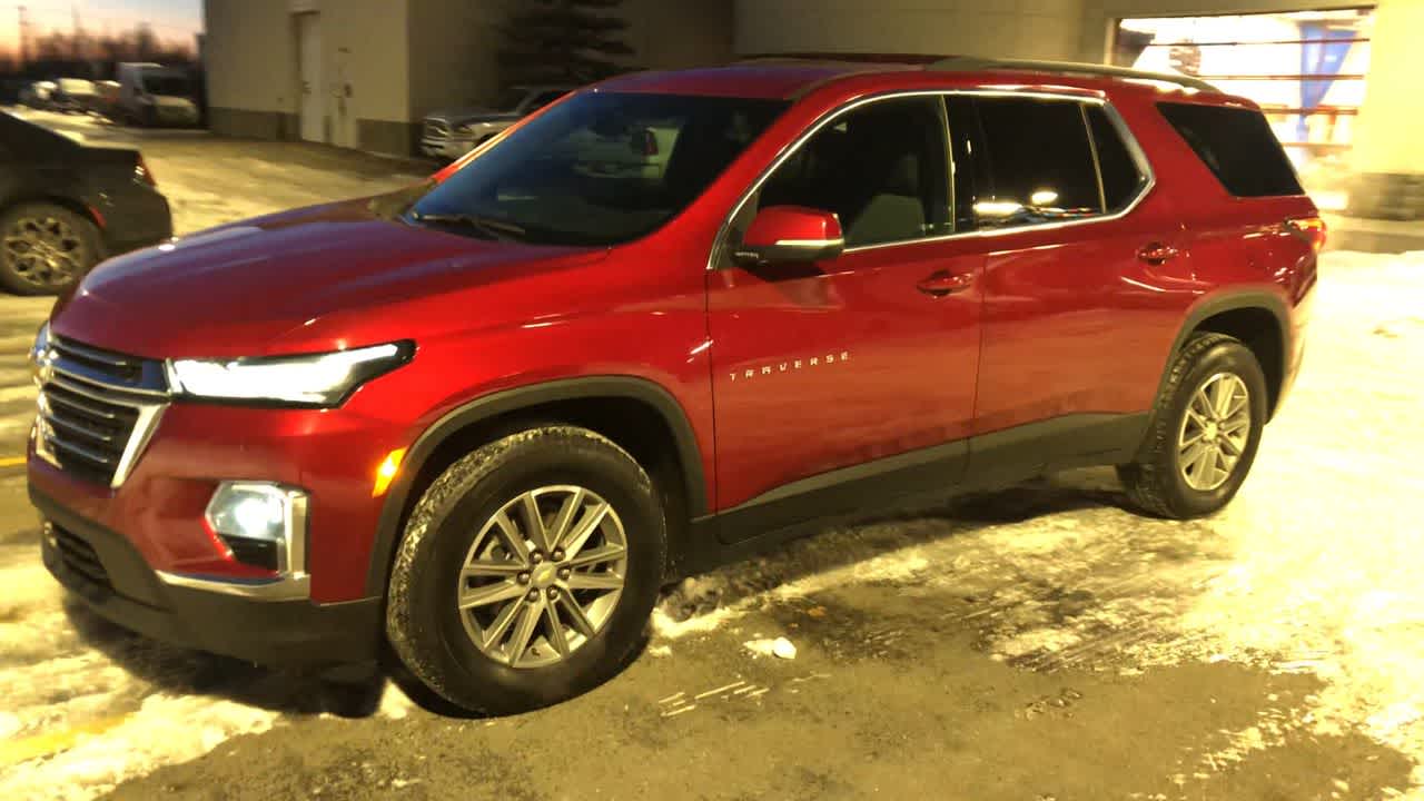 used 2023 Chevrolet Traverse car, priced at $32,199