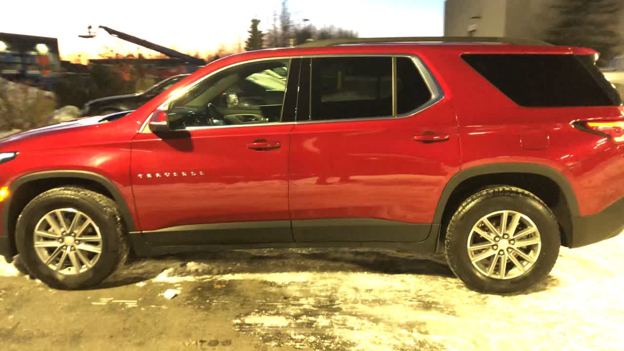 used 2023 Chevrolet Traverse car, priced at $32,199