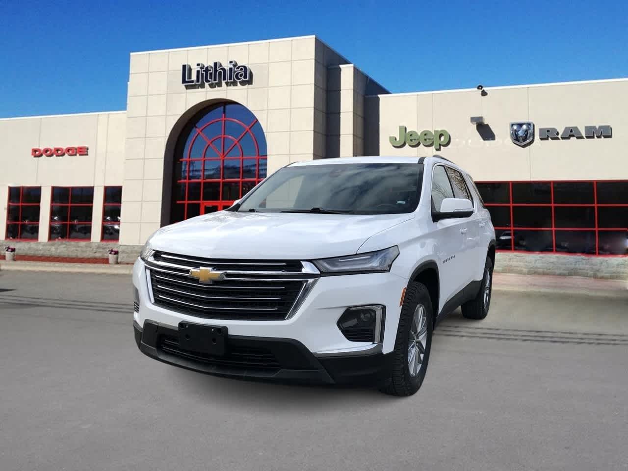 used 2022 Chevrolet Traverse car, priced at $31,500