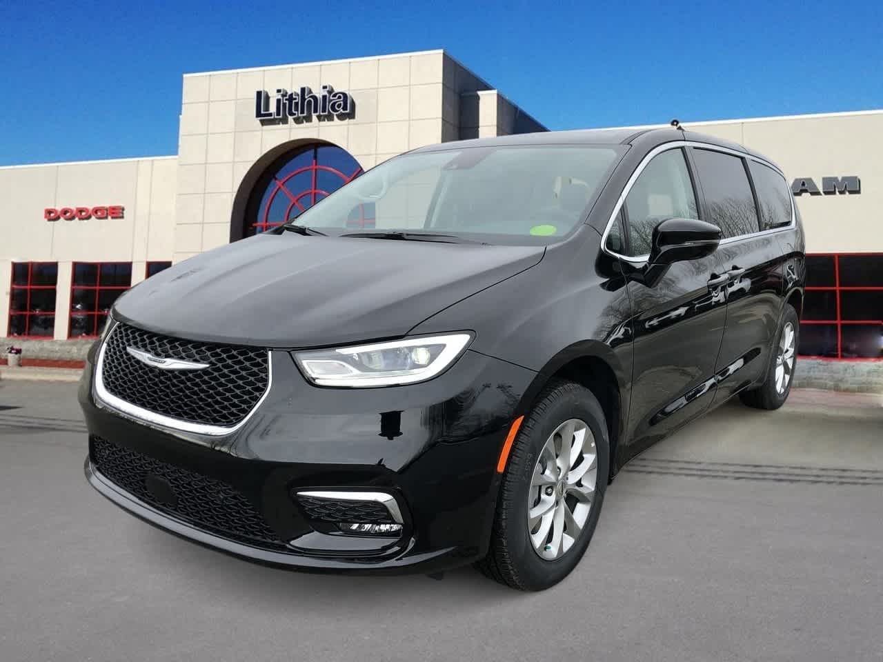 new 2024 Chrysler Pacifica car, priced at $48,555