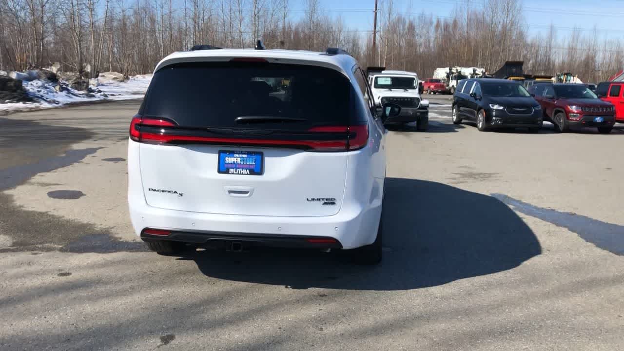 new 2024 Chrysler Pacifica car, priced at $54,953