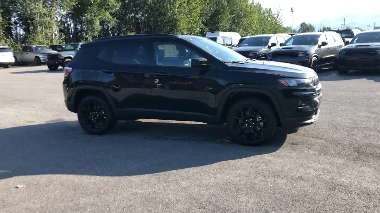 new 2024 Jeep Compass car, priced at $33,225