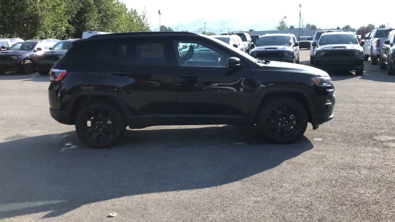 new 2024 Jeep Compass car, priced at $33,225