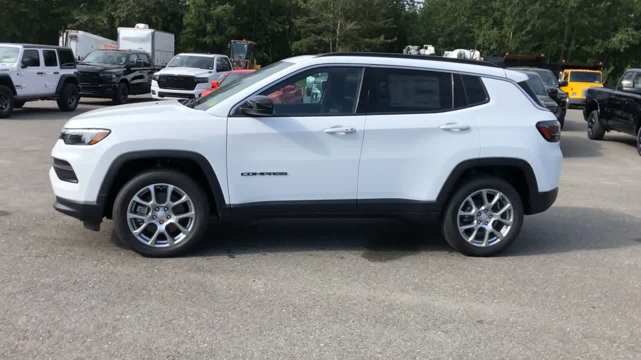 new 2024 Jeep Compass car, priced at $31,534