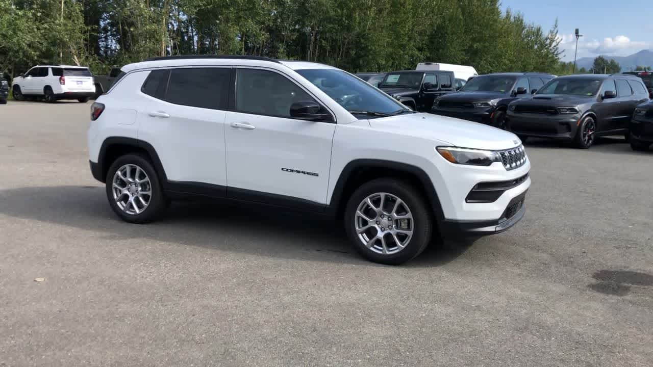 new 2024 Jeep Compass car, priced at $31,534