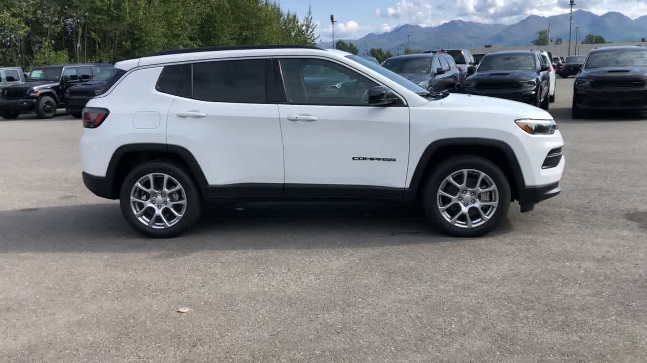 new 2024 Jeep Compass car, priced at $31,534