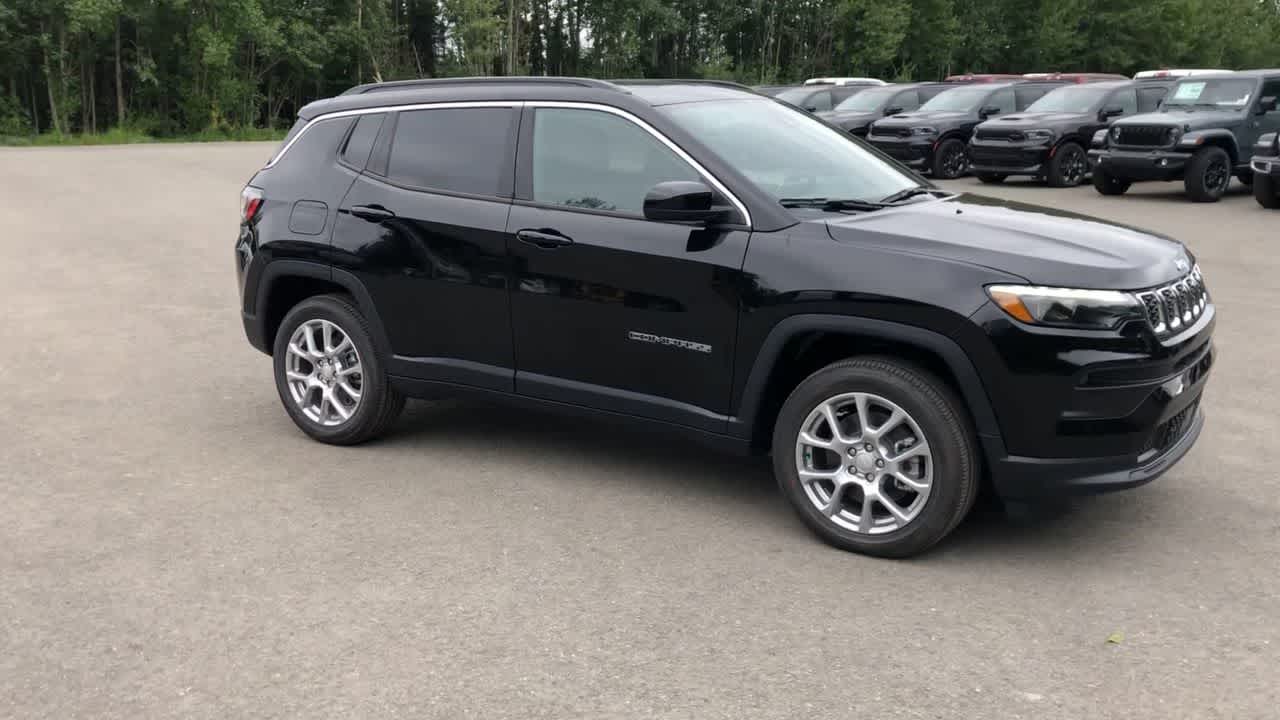 new 2024 Jeep Compass car, priced at $32,089