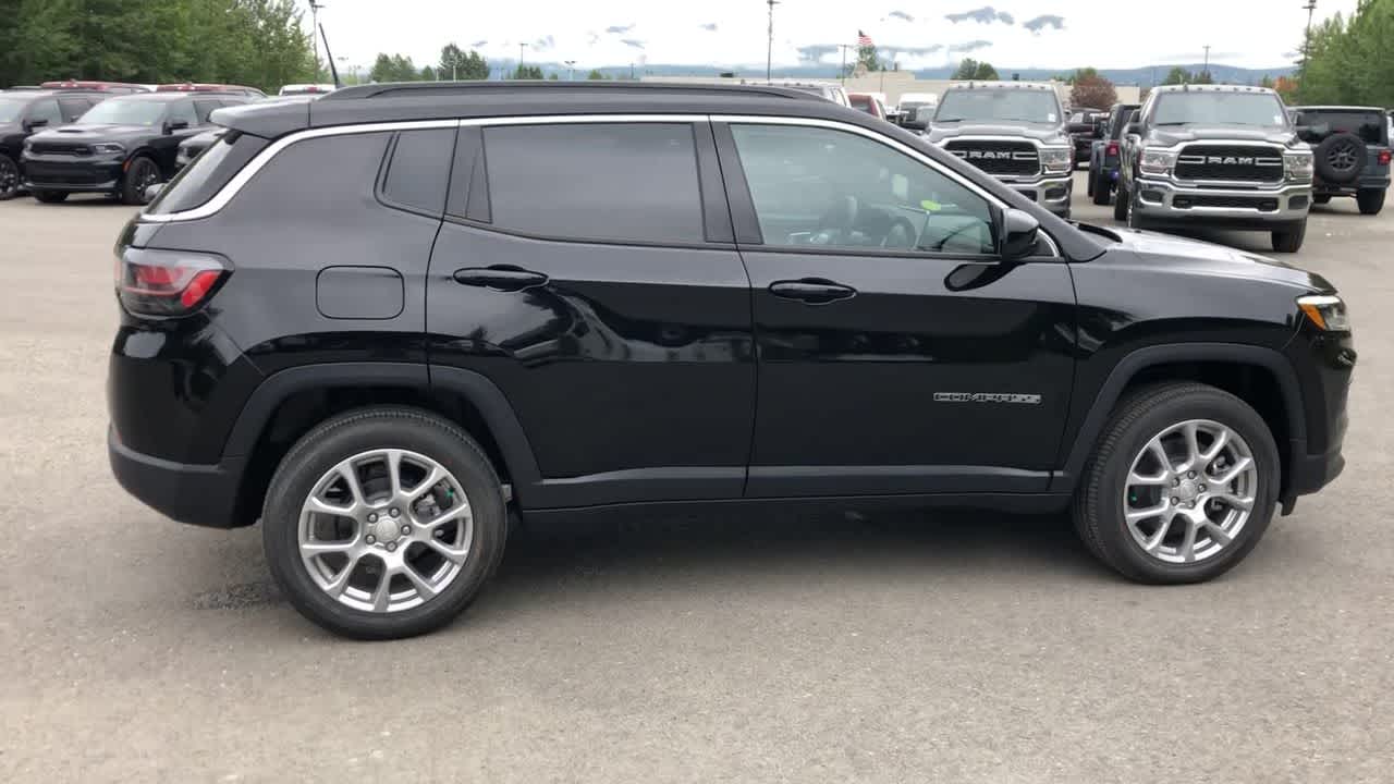 new 2024 Jeep Compass car, priced at $32,089