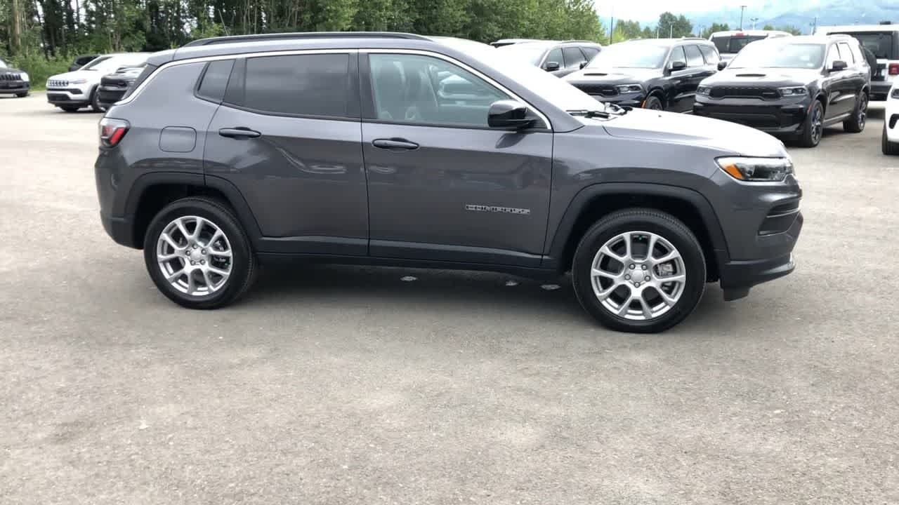 new 2024 Jeep Compass car, priced at $32,287