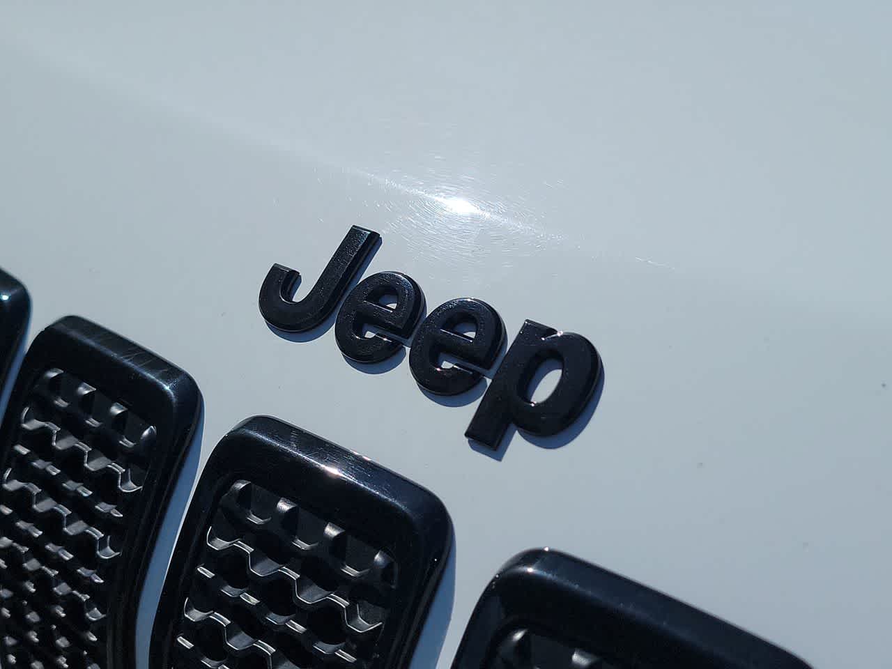 used 2023 Jeep Cherokee car, priced at $24,000