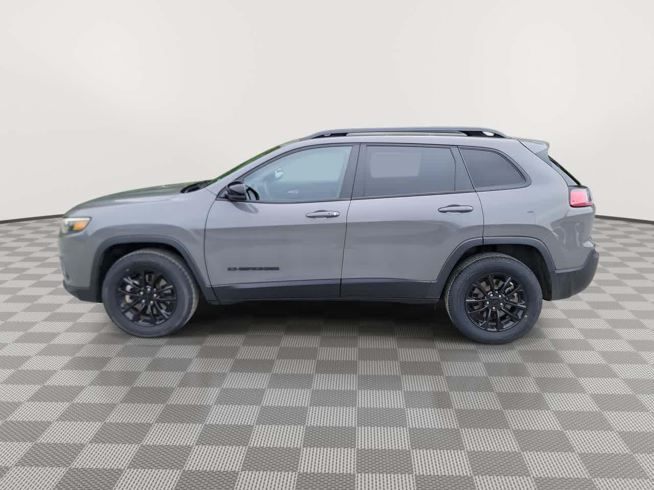 used 2023 Jeep Cherokee car, priced at $24,995