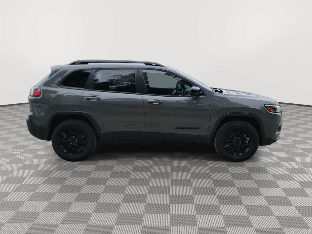 used 2023 Jeep Cherokee car, priced at $24,995