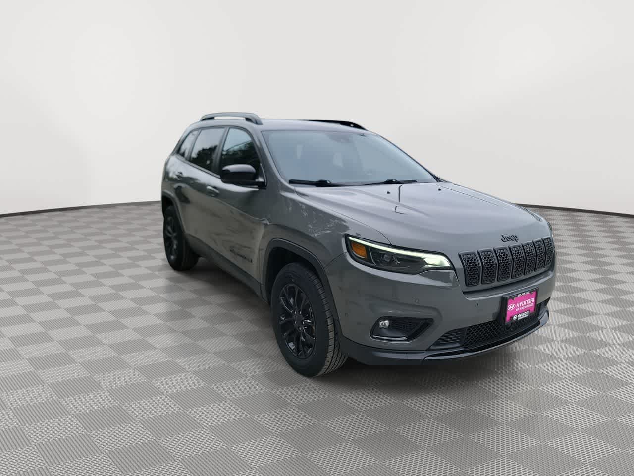 used 2023 Jeep Cherokee car, priced at $24,995