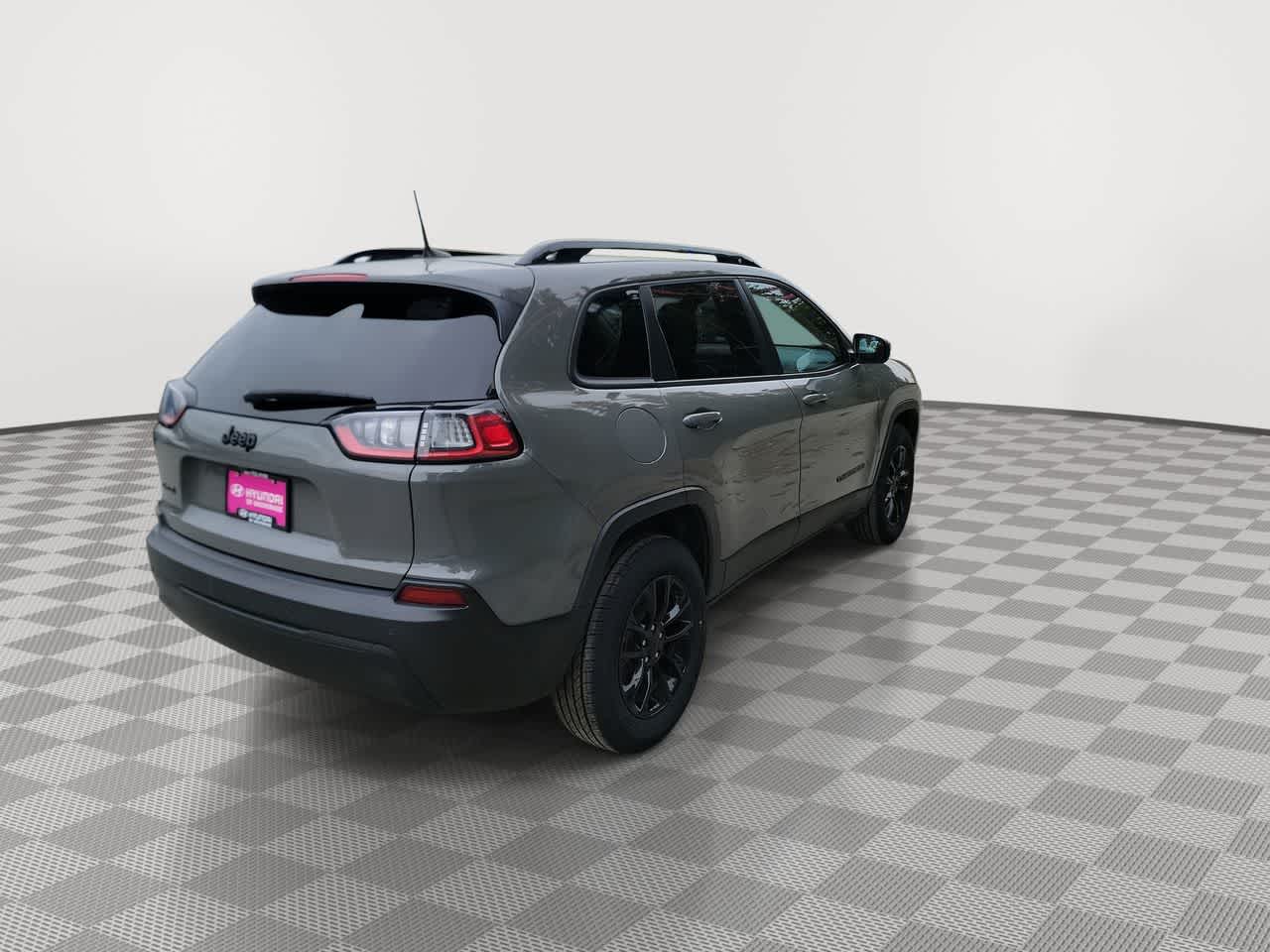 used 2023 Jeep Cherokee car, priced at $24,995