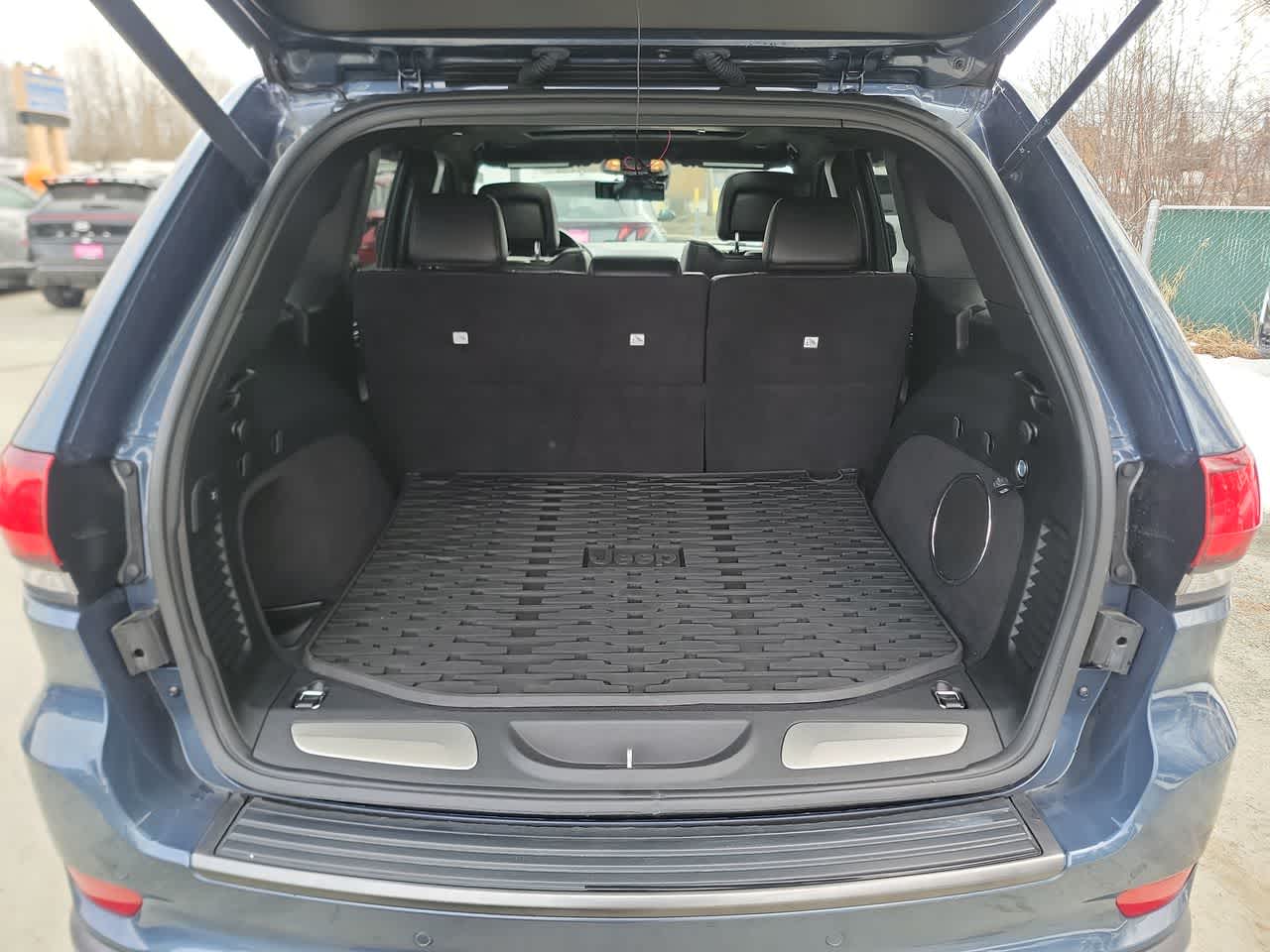 used 2020 Jeep Grand Cherokee car, priced at $32,523