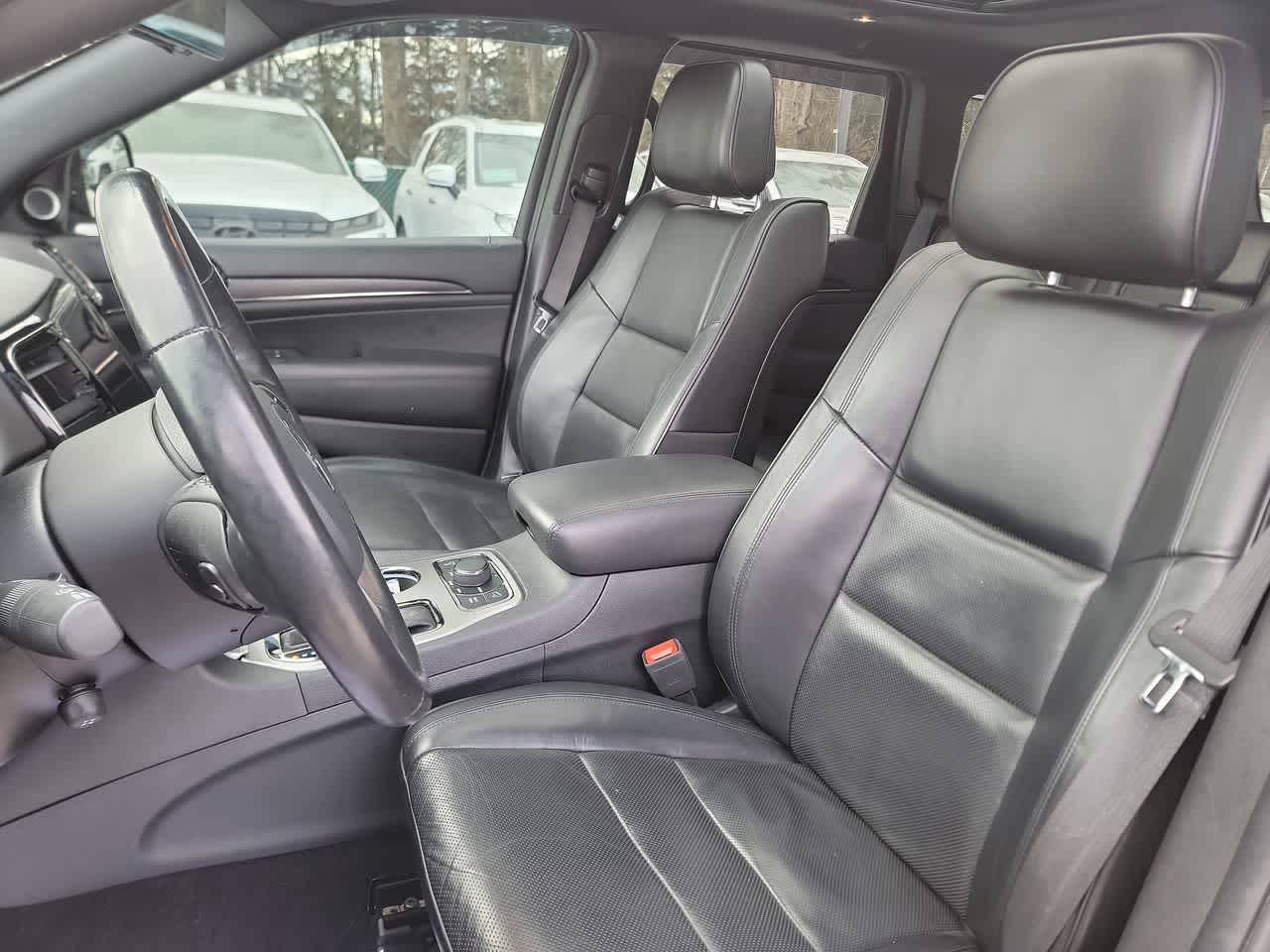 used 2020 Jeep Grand Cherokee car, priced at $32,523