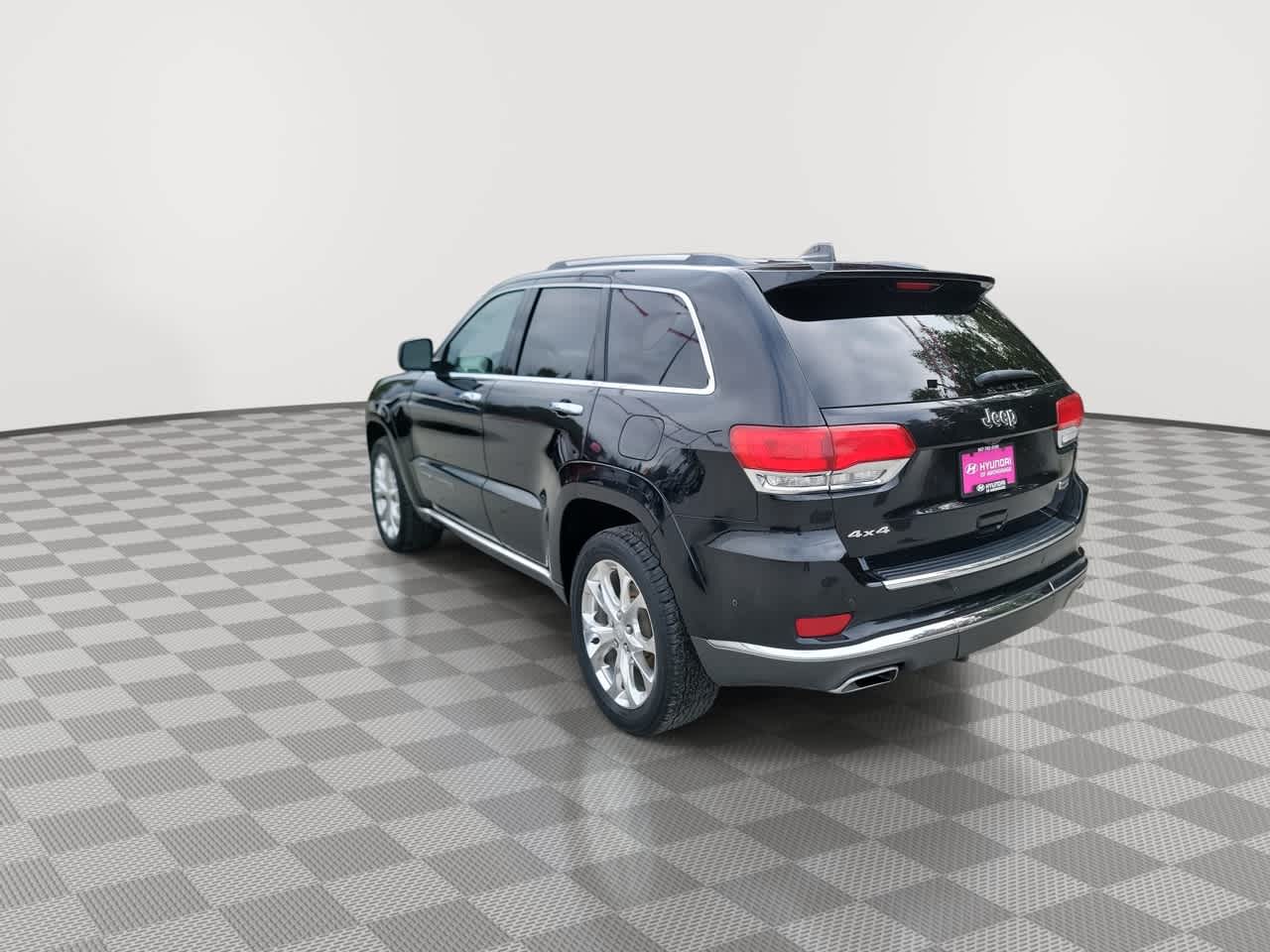 used 2020 Jeep Grand Cherokee car, priced at $32,923