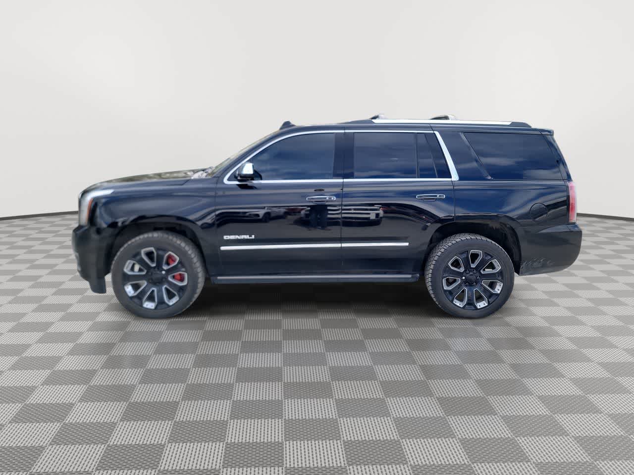 used 2019 GMC Yukon car, priced at $46,995