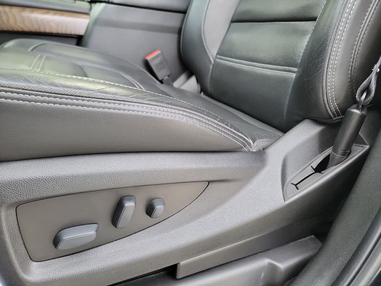 used 2019 GMC Yukon car, priced at $46,995