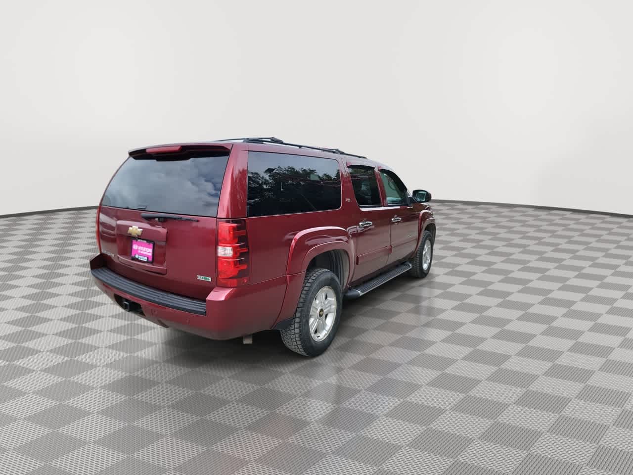 used 2010 Chevrolet Suburban car, priced at $15,995