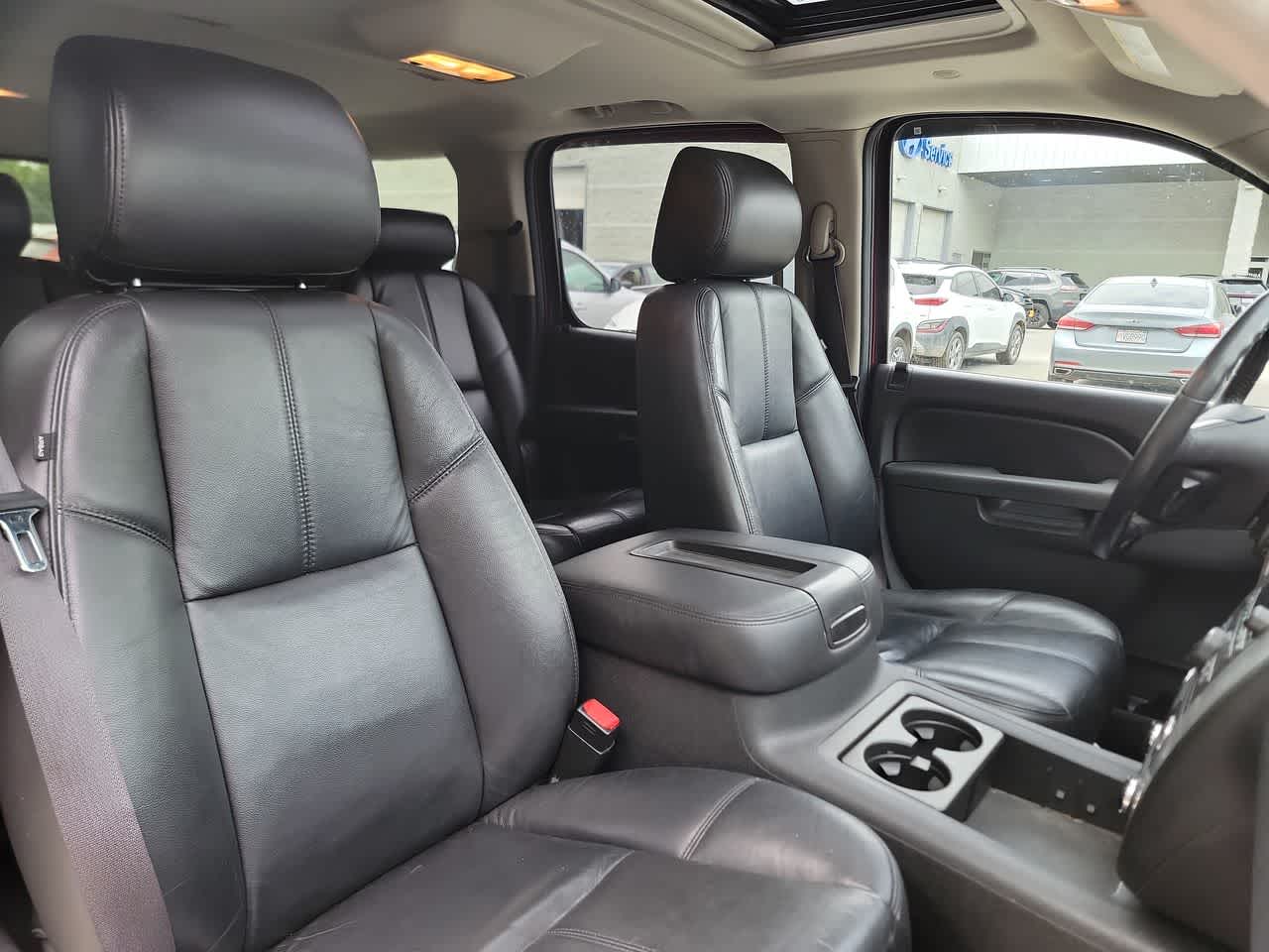 used 2010 Chevrolet Suburban car, priced at $15,995