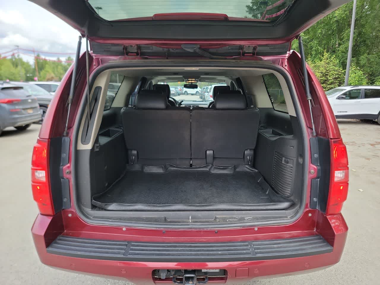 used 2010 Chevrolet Suburban car, priced at $15,995