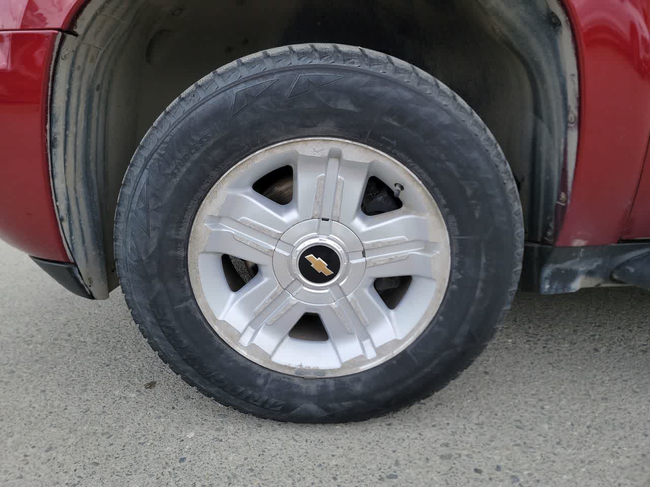 used 2010 Chevrolet Suburban car, priced at $15,995