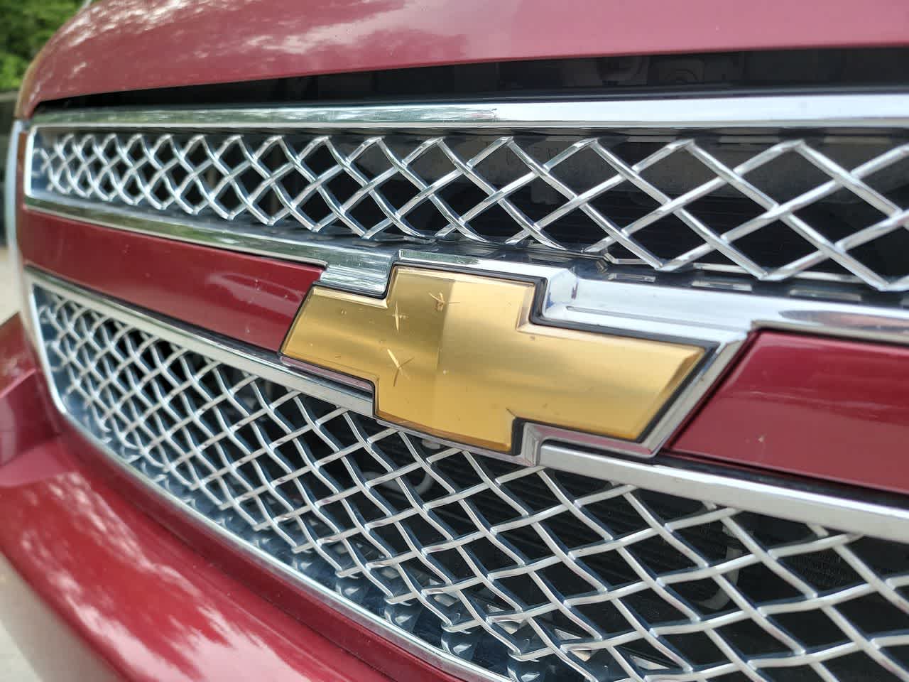 used 2010 Chevrolet Suburban car, priced at $15,995