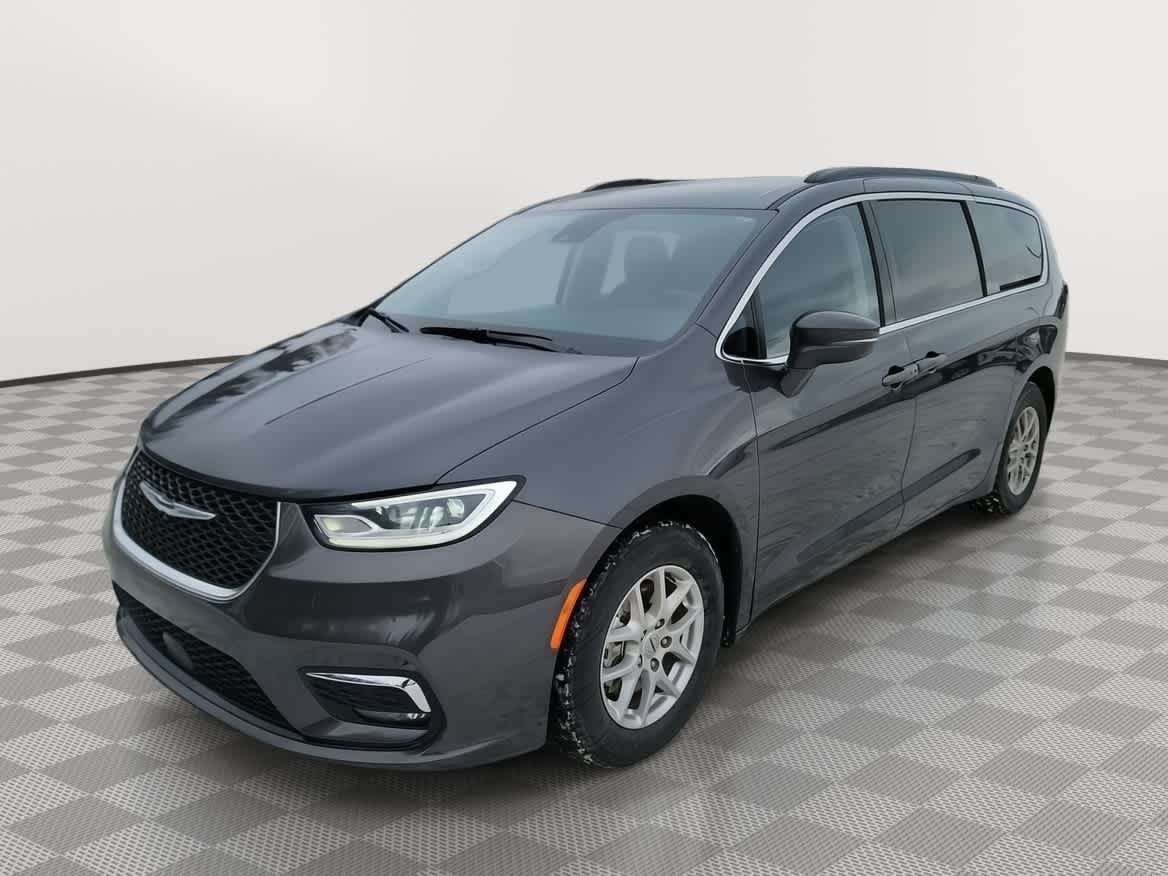 used 2022 Chrysler Pacifica car, priced at $25,552