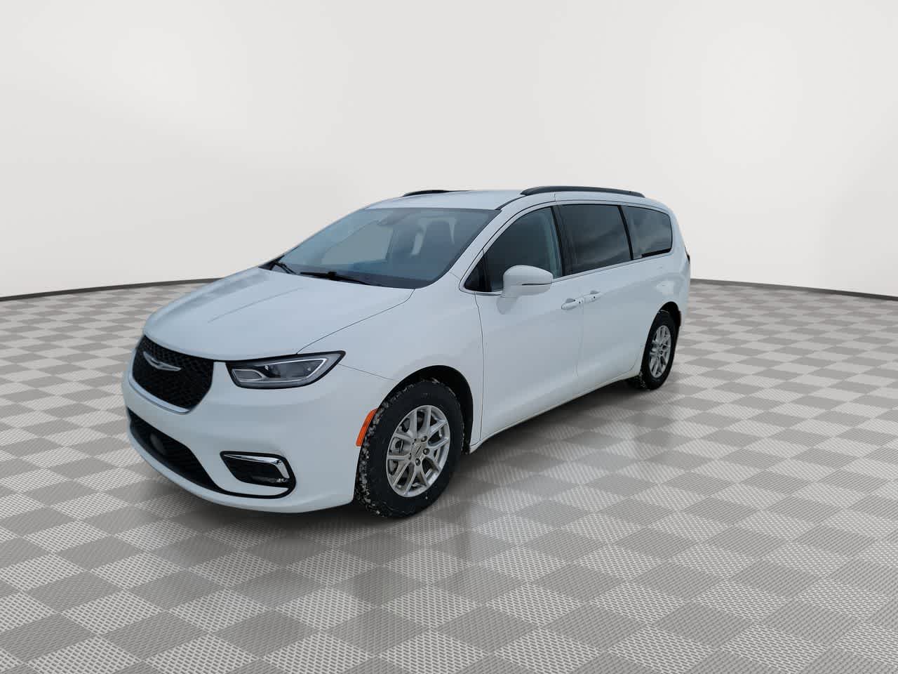 used 2022 Chrysler Pacifica car, priced at $25,552