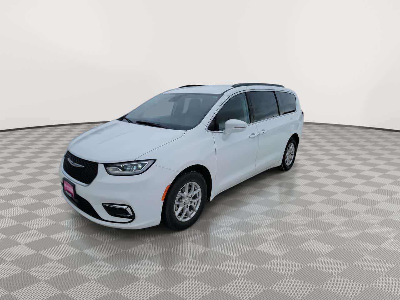 used 2022 Chrysler Pacifica car, priced at $25,552