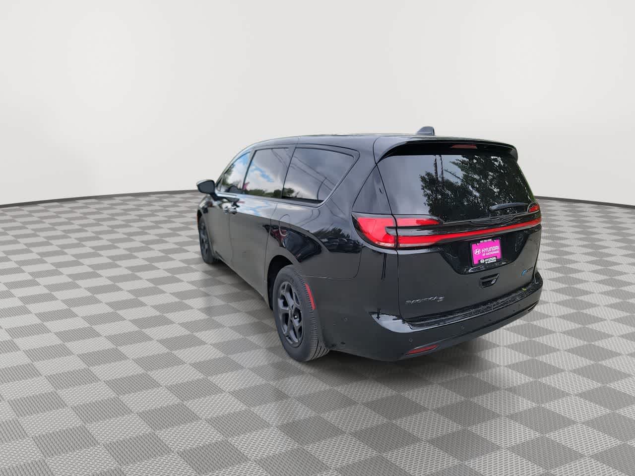 used 2023 Chrysler Pacifica car, priced at $31,903