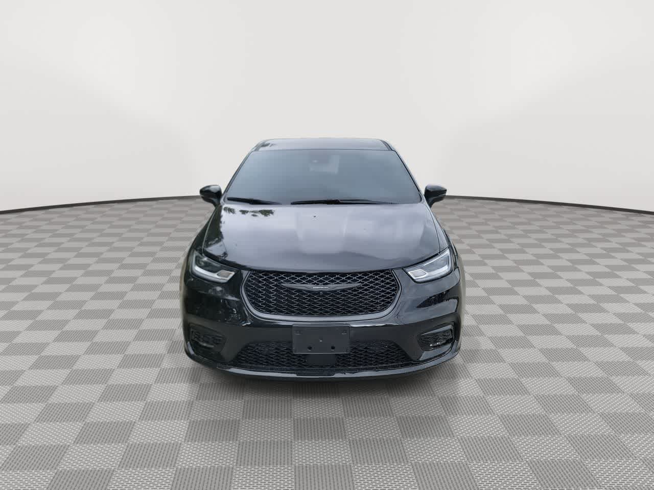 used 2023 Chrysler Pacifica car, priced at $31,903