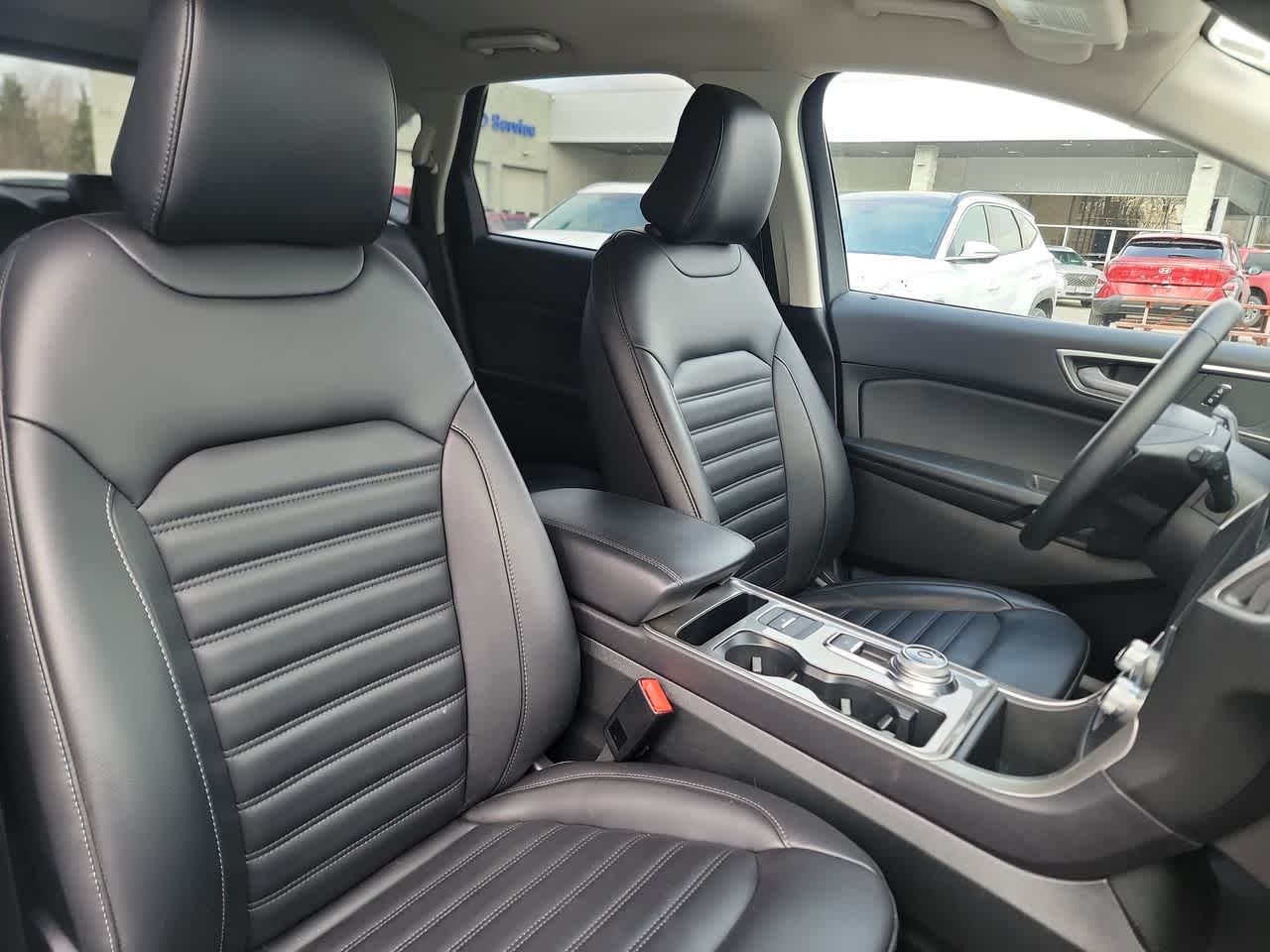 used 2024 Ford Edge car, priced at $29,995